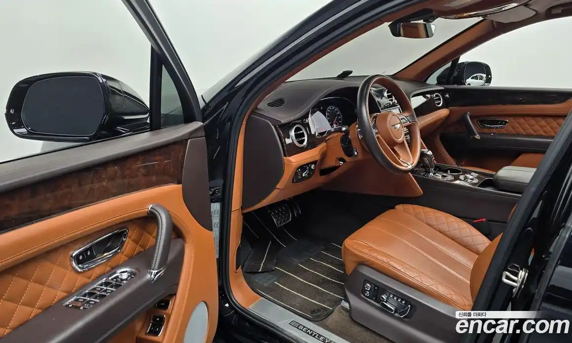 Bentley Bentayga 2017 6.0 гидро в Москве № 864213, фото 11