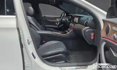 Mercedes-Benz E-Class 2021 1.9 гидро, миниатюра 11