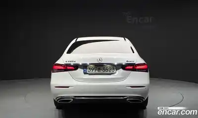 Mercedes-Benz E-Class 2021 1.9 гидро, миниатюра 4