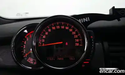 Mini Cooper 2014 1.5 гидро в Москве № 895465, миниатюра 8