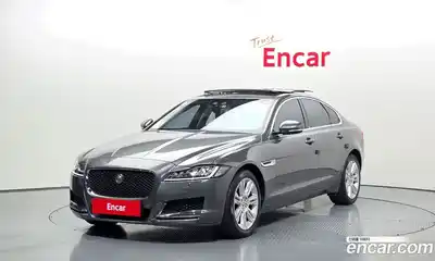 Jaguar XF, 2017