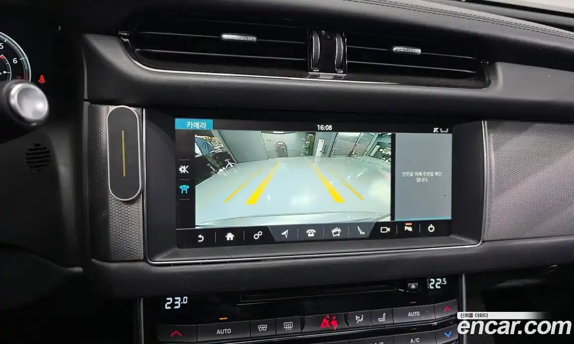 Jaguar XF 2017 2.0 гидро в Москве № 897245, фото 15