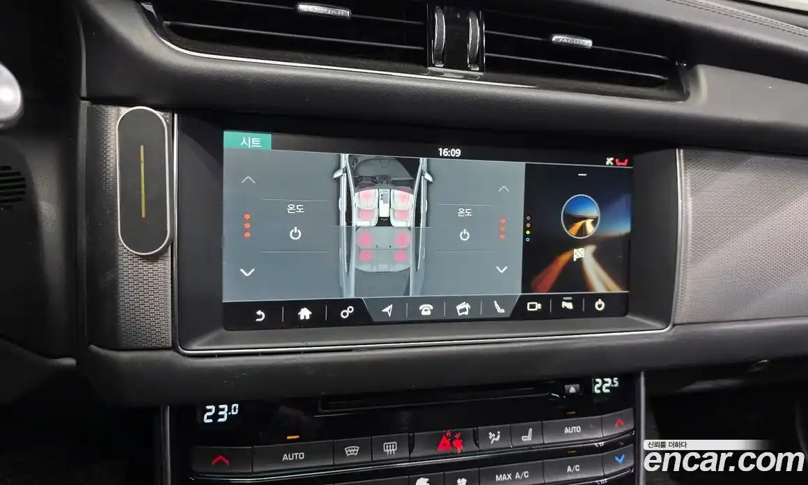 Jaguar XF 2017 2.0 гидро в Москве № 897245, фото 16
