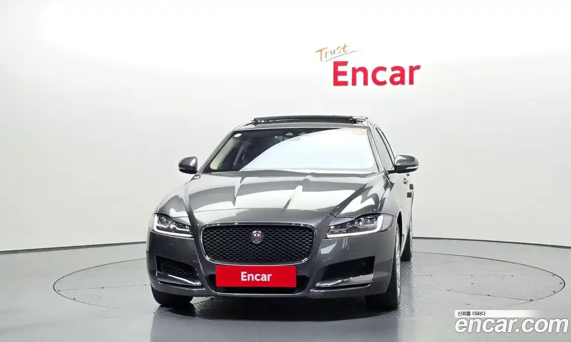 Jaguar XF 2017 2.0 гидро в Москве № 897245, фото 3