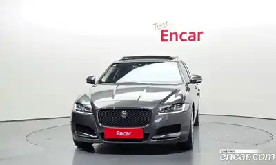 Jaguar XF 2017 2.0 гидро в Москве № 897245, миниатюра 3