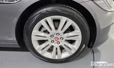 Jaguar XF 2017 2.0 гидро в Москве № 897245, миниатюра 5