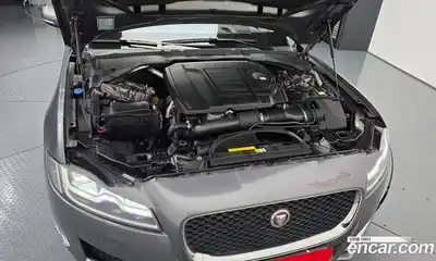 Jaguar XF 2017 2.0 гидро в Москве № 897245, миниатюра 6