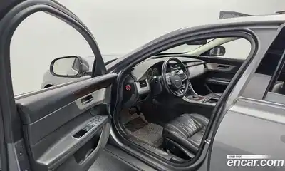 Jaguar XF 2017 2.0 гидро в Москве № 897245, миниатюра 10