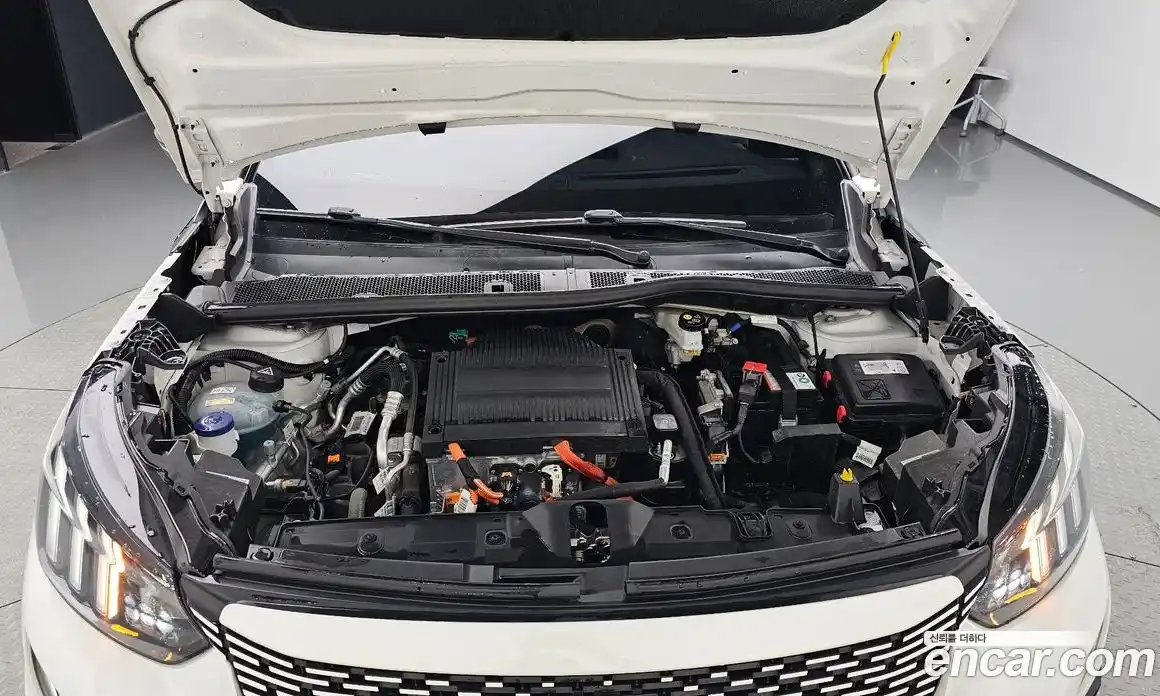 Peugeot 2008 2023 0.1 гидро в Москве № 897381, фото 6