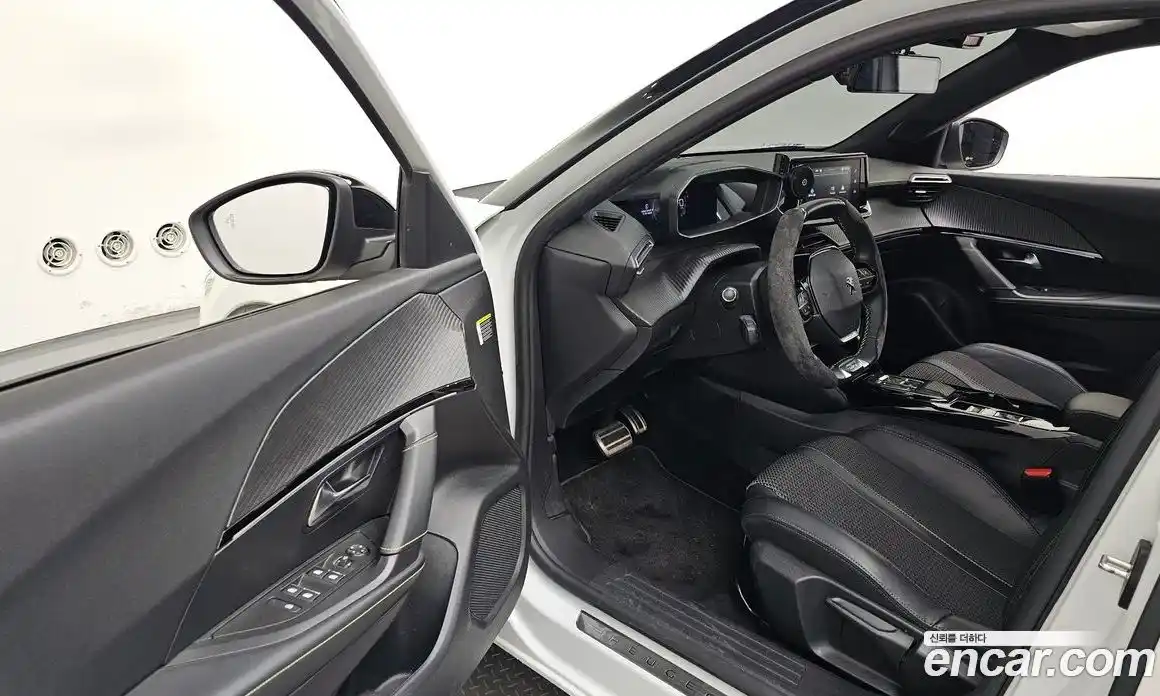 Peugeot 2008 2023 0.1 гидро в Москве № 897381, фото 10