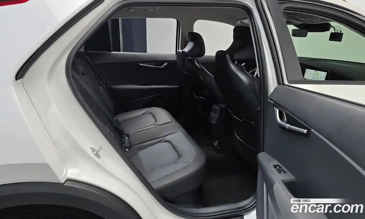 Kia Niro 2025 1.6 Автомат в Москве № 972017, фото 12