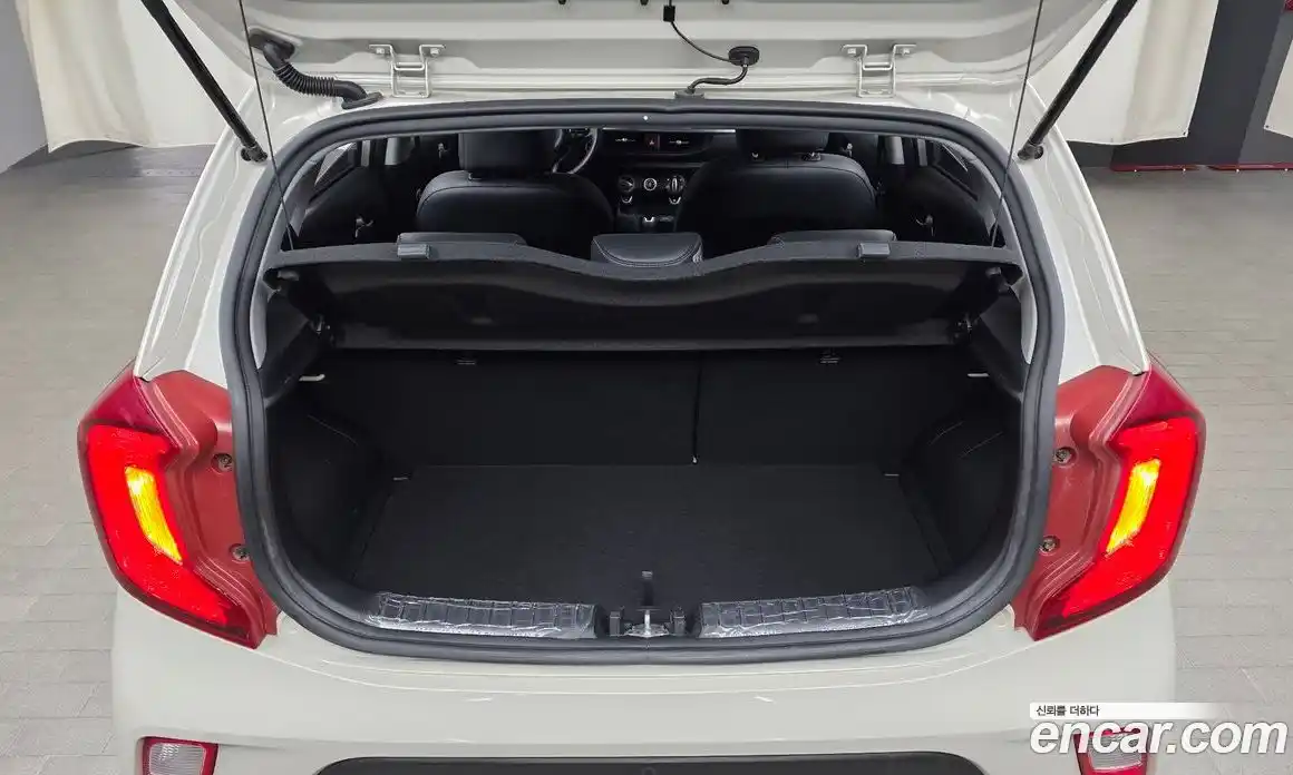 Kia Morning 2019 1.0 Автомат в Москве № 972029, фото 20