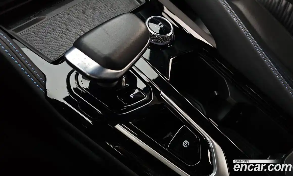 Renault Grand Koleos 2025 1.5 Автомат в Москве № 975425, фото 9