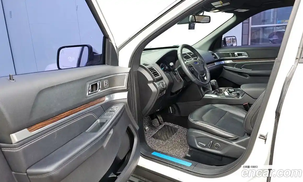 Ford Explorer 2018 2.3 гидро в Москве № 976270, фото 11