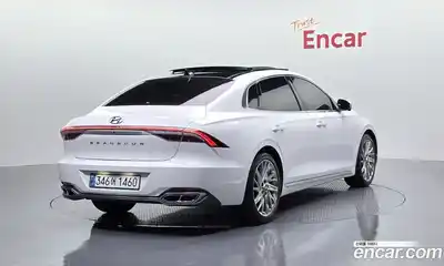Hyundai Grandeur 2021 2.5 Автомат в Москве № 1002390, миниатюра 2