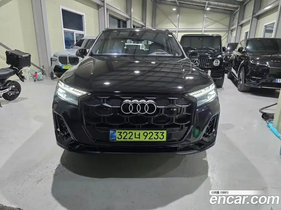 Audi Q7 2025 3.0 Автомат в Москве № 1006772, фото 3