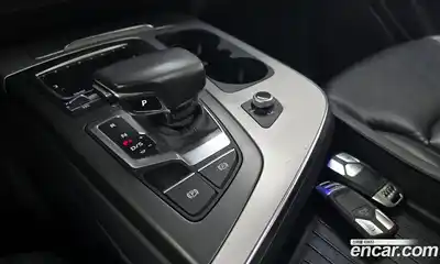 Audi Q7 2019 2.0 Автомат в Москве № 1008026, миниатюра 9