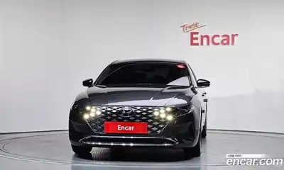 Hyundai Grandeur 2022 2.5 Автомат в Москве № 1008393, миниатюра 3