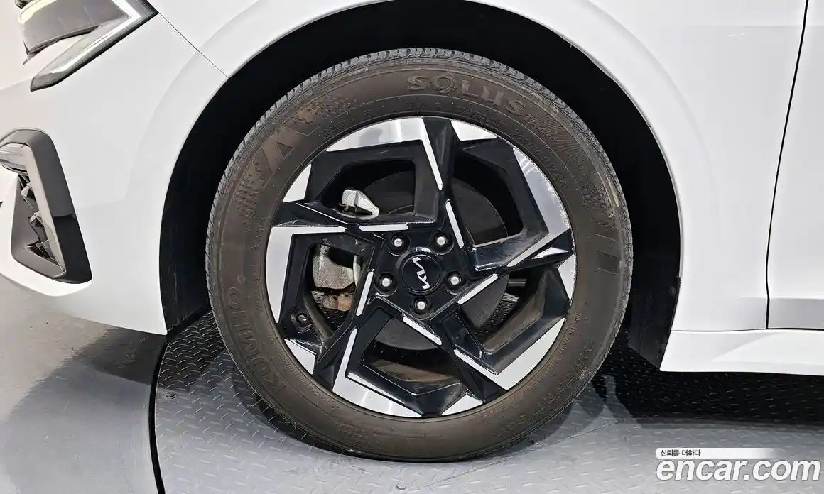 Kia K5 2024 2.0 Автомат в Москве № 1009558, фото 5