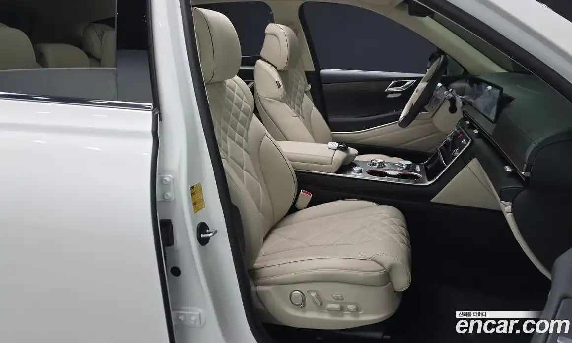 Genesis GV80 2024 2.5 Автомат в Москве № 1010039, фото 9