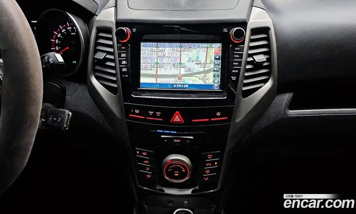 SsangYong TIBOLI 2016 1.6 Автомат в Москве № 1011106, фото 14