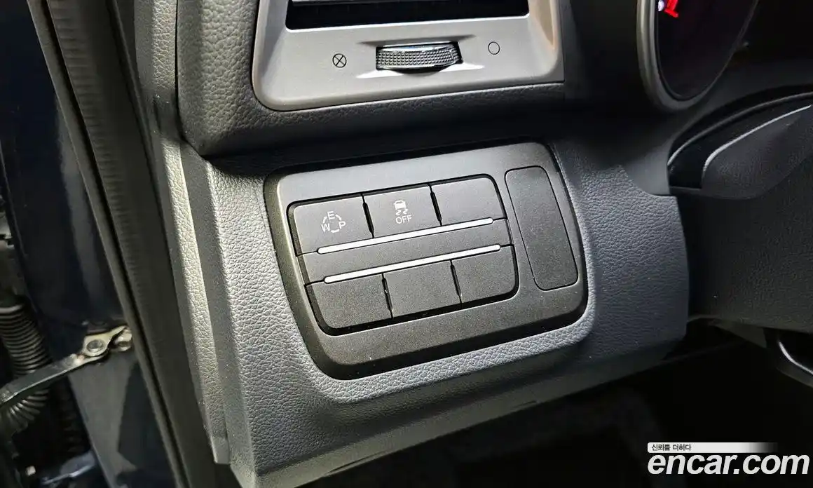 SsangYong TIBOLI 2016 1.6 Автомат в Москве № 1011106, фото 16