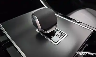 Land Rover Range-Rover Evoque 2024 2.0 гидро в Москве № 1012471, миниатюра 8