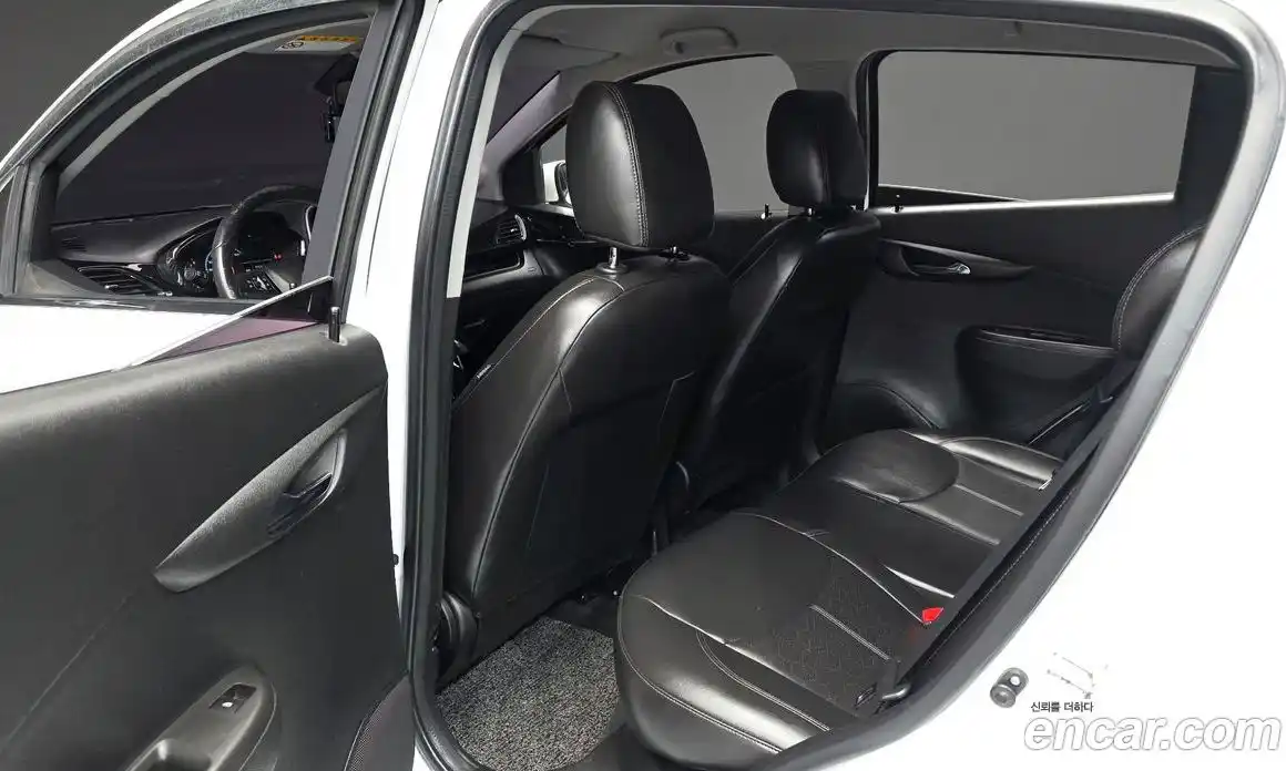 Chevrolet Spark 2015 1.0 Автомат в Москве № 1012495, фото 12