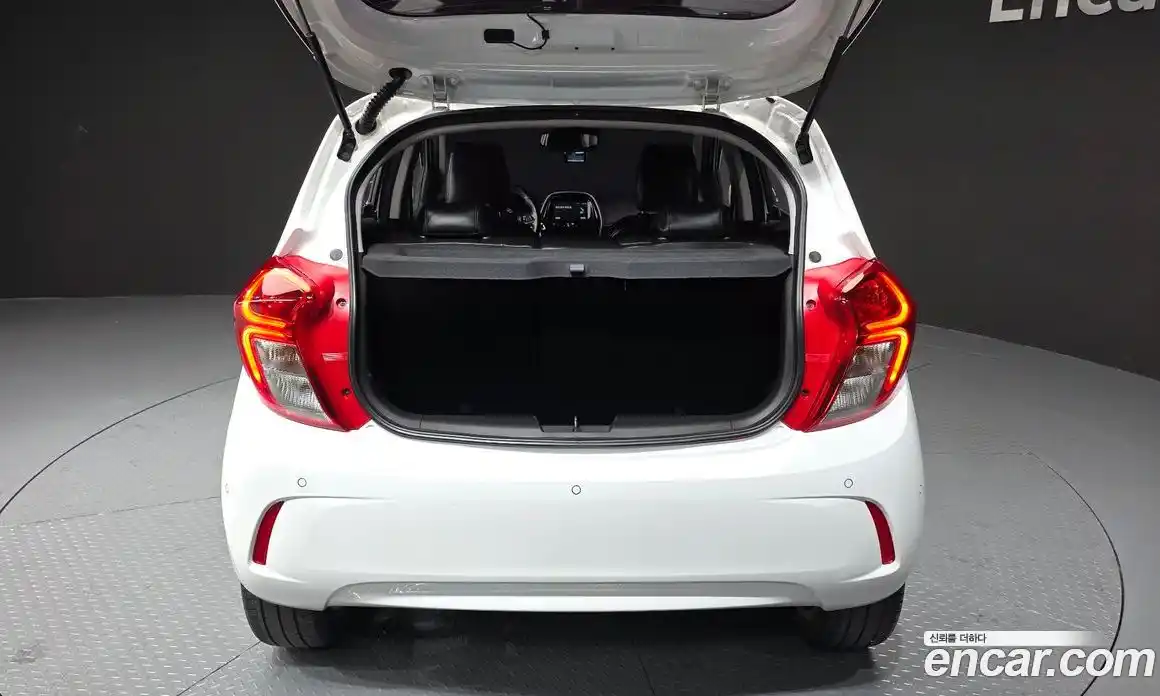 Chevrolet Spark 2015 1.0 Автомат в Москве № 1012495, фото 20