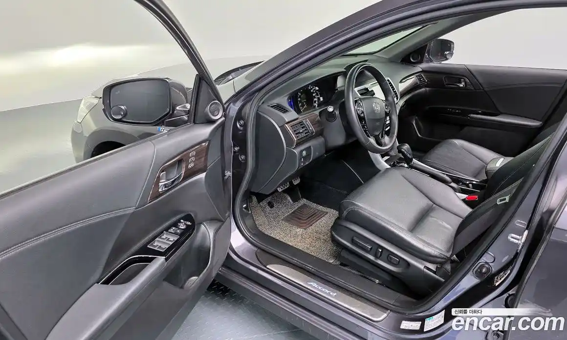 Honda Accord 2017 2.0 гидро в Москве № 1015395, фото 11