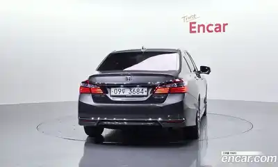 Honda Accord 2017 2.0 гидро в Москве № 1015395, миниатюра 4