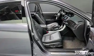 Honda Accord 2017 2.0 гидро в Москве № 1015395, миниатюра 10