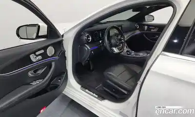 Mercedes-Benz E-Class 2023 1.9 гидро в Москве № 139810, миниатюра 10