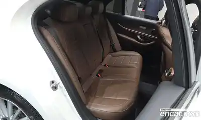 Mercedes-Benz E-Class 2022 2.0 гидро в Москве № 141972, миниатюра 12
