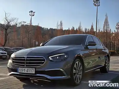 Mercedes-Benz E-Class, 2022