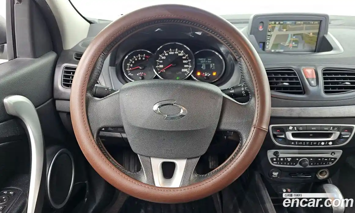 Renault SM3 2010 1.6 гидро в Москве № 149622, фото 14
