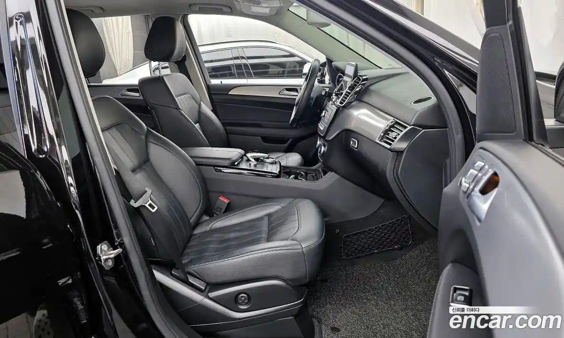 Mercedes-Benz GLE-Class 2018 3.0 гидро в Москве № 160629, фото 11
