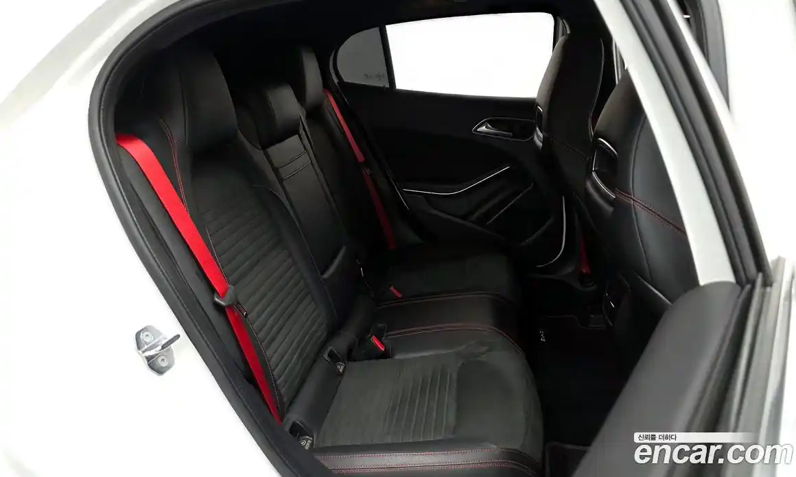 Mercedes-Benz GLA-Class 2019 2.0 гидро в Москве № 161391, фото 12