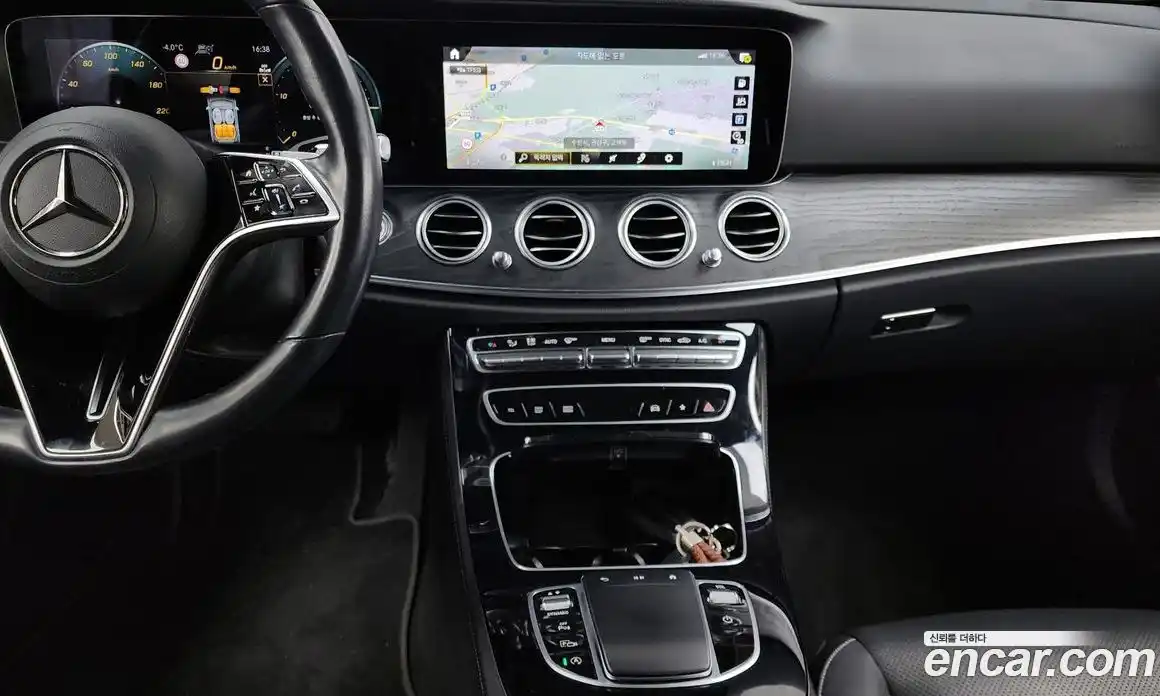 Mercedes-Benz E-Class 2021 2.0 гидро в Москве, фото 14