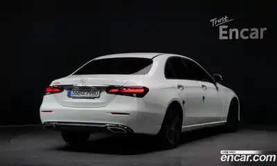 Mercedes-Benz E-Class 2021 2.0 гидро в Москве, миниатюра 2