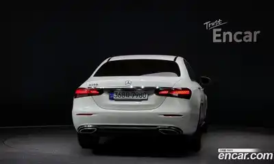 Mercedes-Benz E-Class 2021 2.0 гидро в Москве, миниатюра 4