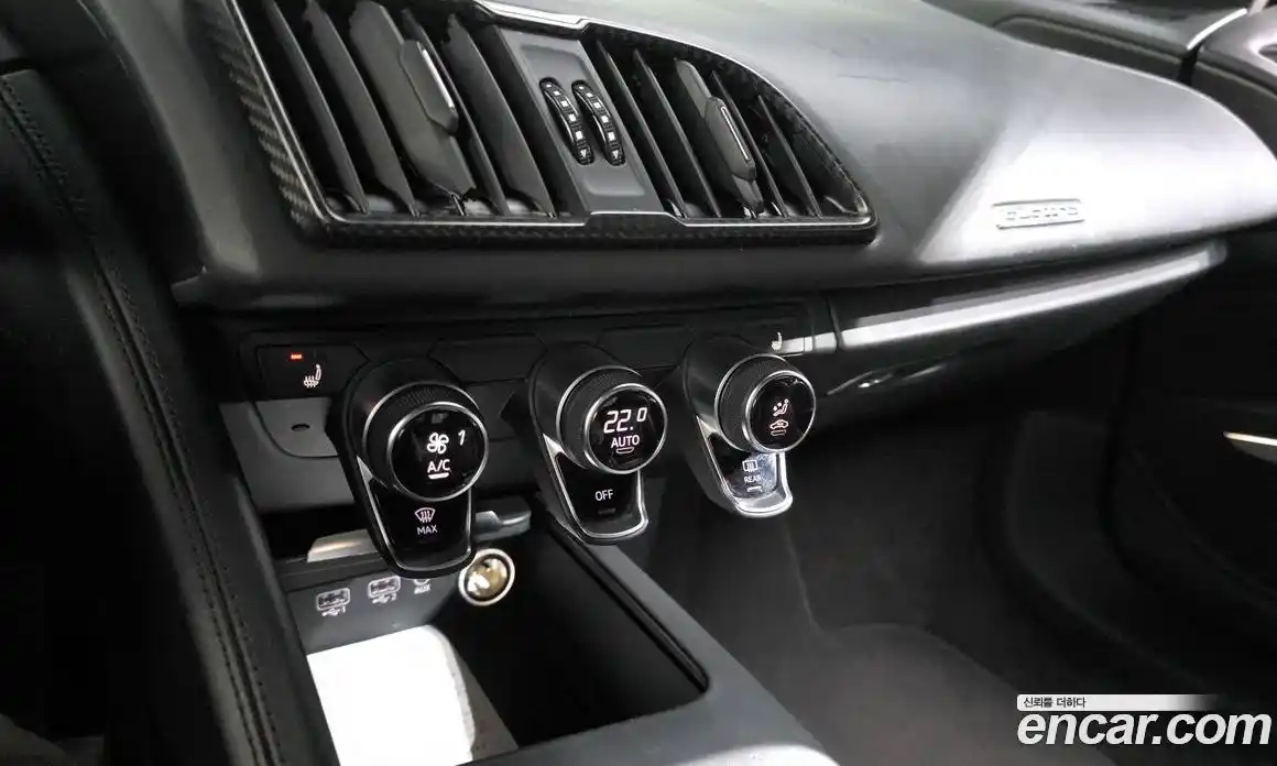 Audi R8 2017 5.2 гидро в Москве № 163645, фото 15