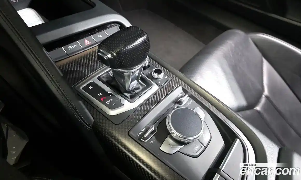 Audi R8 2017 5.2 гидро в Москве № 163645, фото 9