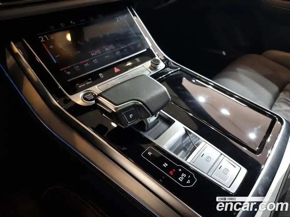 Audi Q8 2023 3.0 гидро в Москве № 163989, фото 9