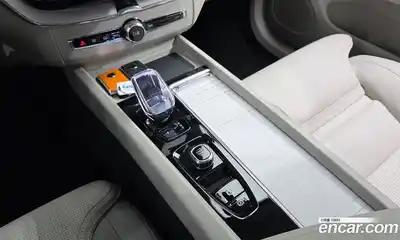 Volvo XC60 2025 2.0 гидро в Москве № 164126, миниатюра 9