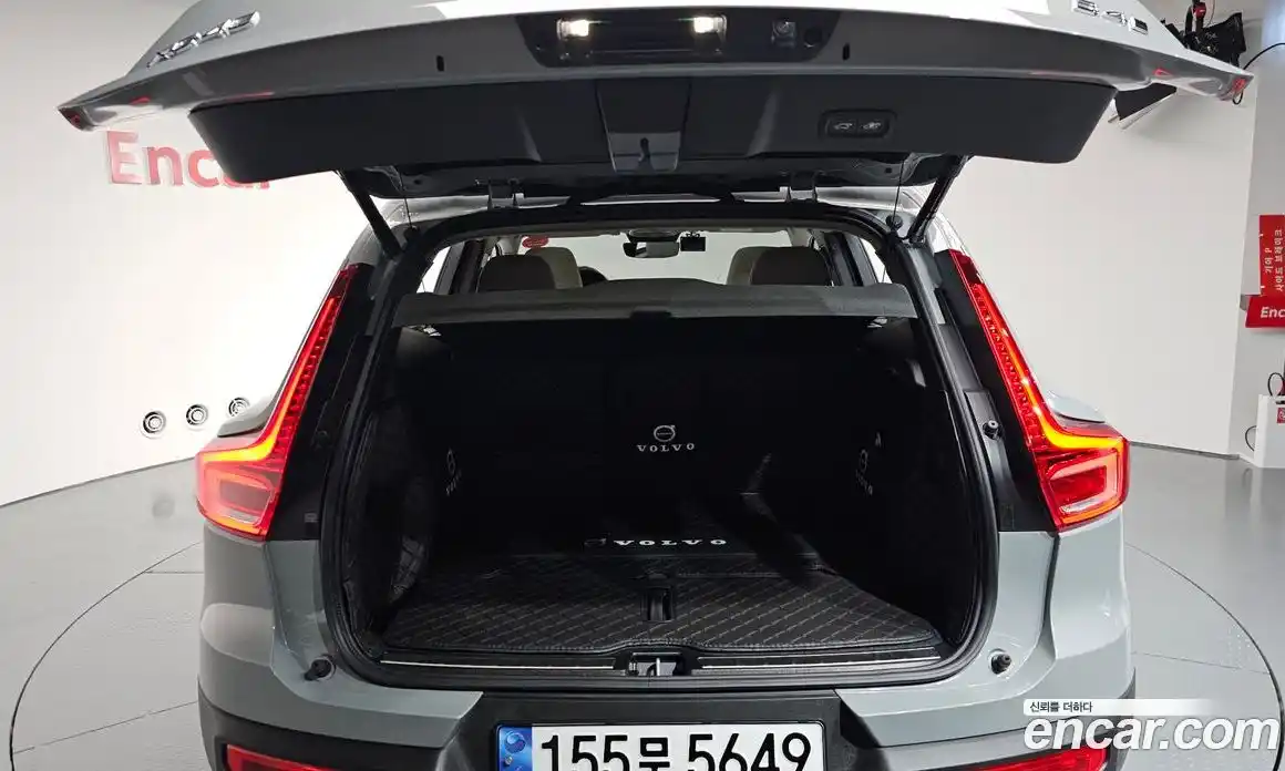 Volvo XC40 2024 2.0 гидро в Москве № 164144, фото 20