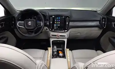 Volvo XC40 2024 2.0 гидро в Москве № 164144, миниатюра 7