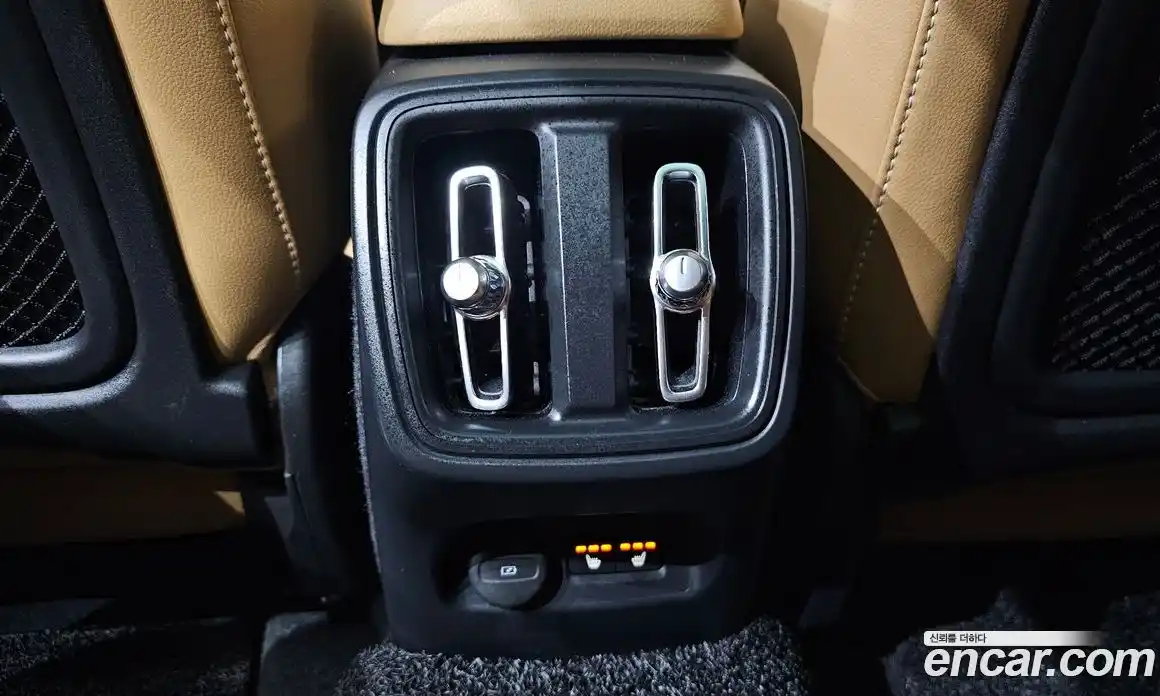 Volvo XC40 2019 2.0 гидро в Москве № 164365, фото 17