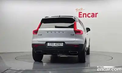 Volvo XC40 2019 2.0 гидро в Москве № 164686, миниатюра 4