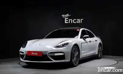 Porsche Panamera, 2018